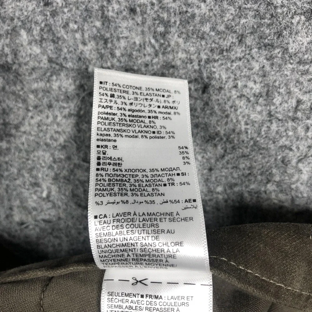 Banana Republic brand banana